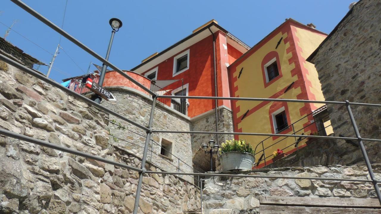 Borgo Di Codeglia - Country Rooms Рикко-дель-Гольфо-ді-Спеція Екстер'єр фото